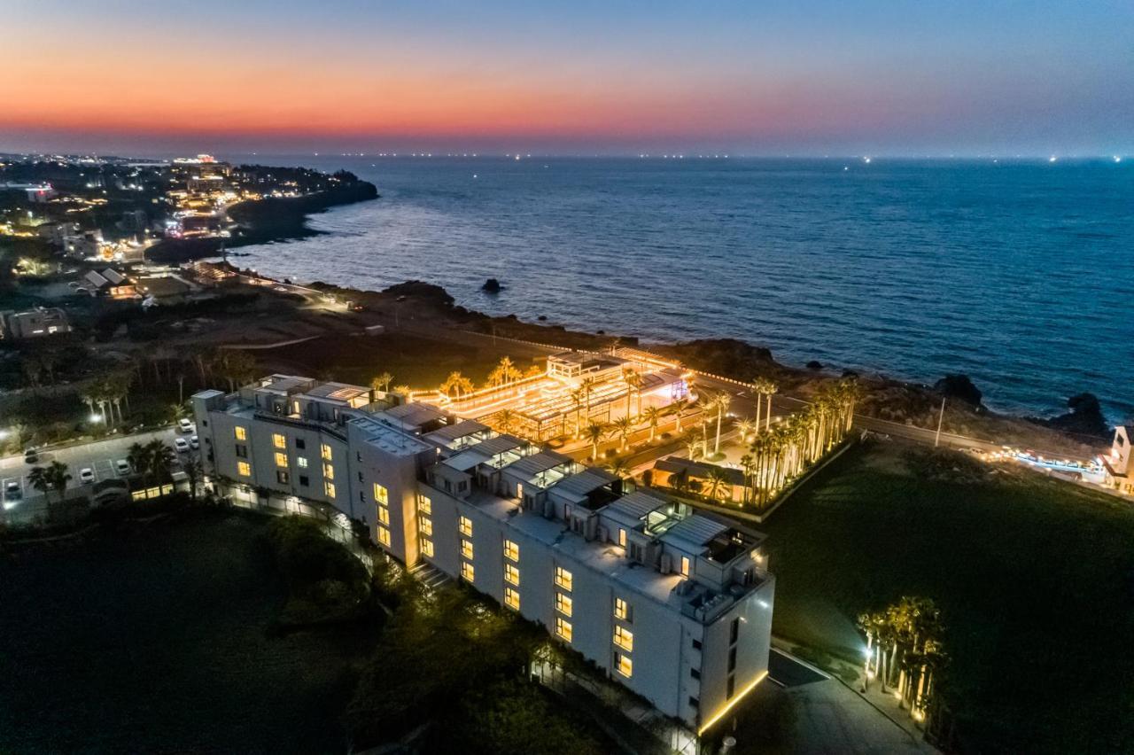 Uni Hotel Csedzsu Kültér fotó