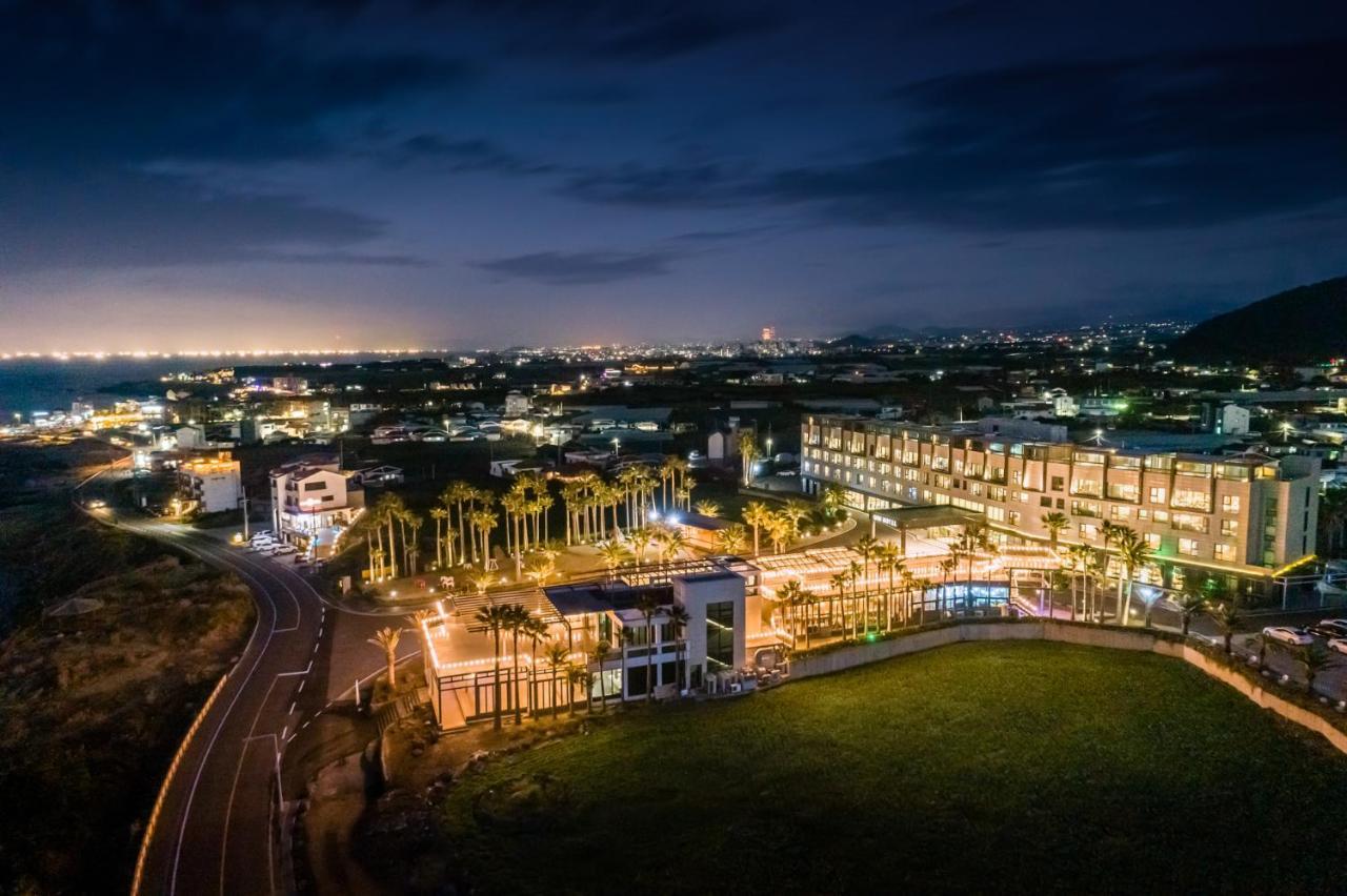 Uni Hotel Csedzsu Kültér fotó