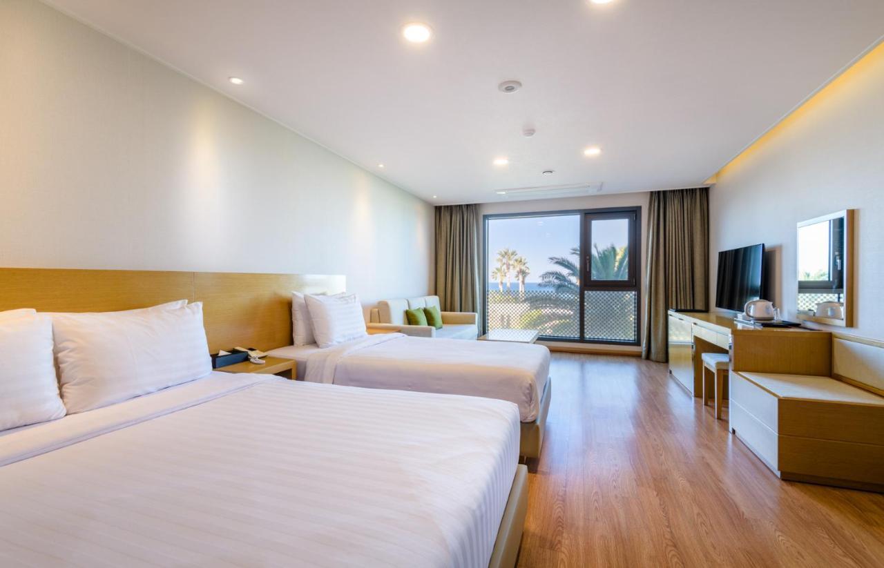 Uni Hotel Csedzsu Kültér fotó