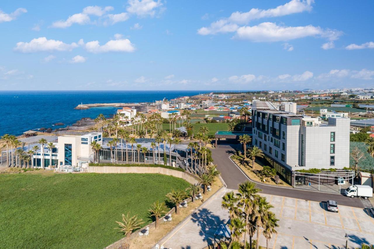 Uni Hotel Csedzsu Kültér fotó