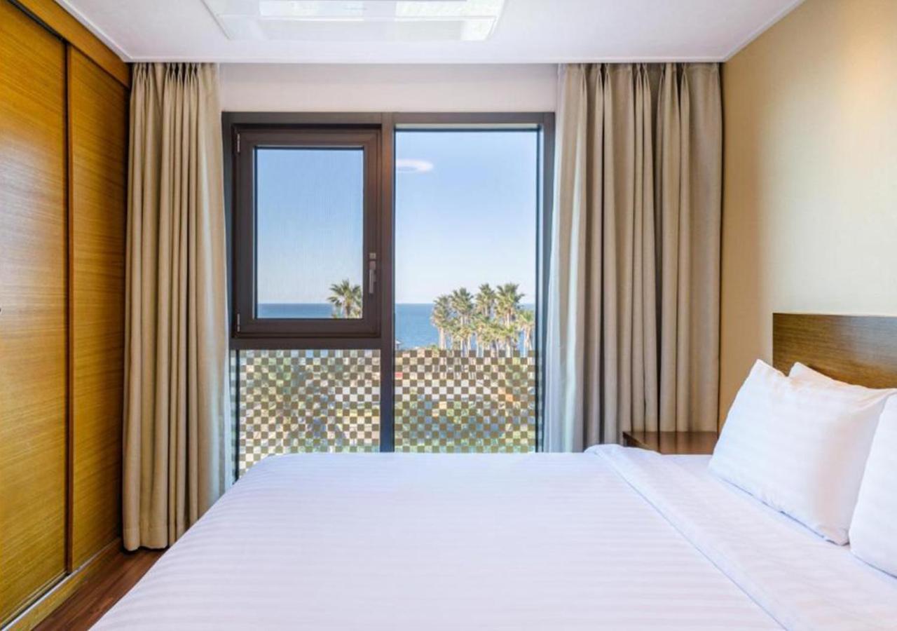 Uni Hotel Csedzsu Kültér fotó